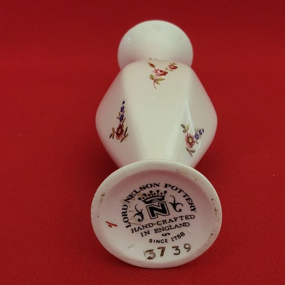 VTG Lord Nelson Pottery Flowers Bud Vase Hand Crafted in England - Picture 6 of 12